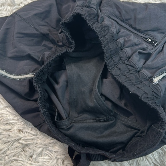 Lululemon Hotty Hot Short II *Long 4" Black - Picture 4 of 8